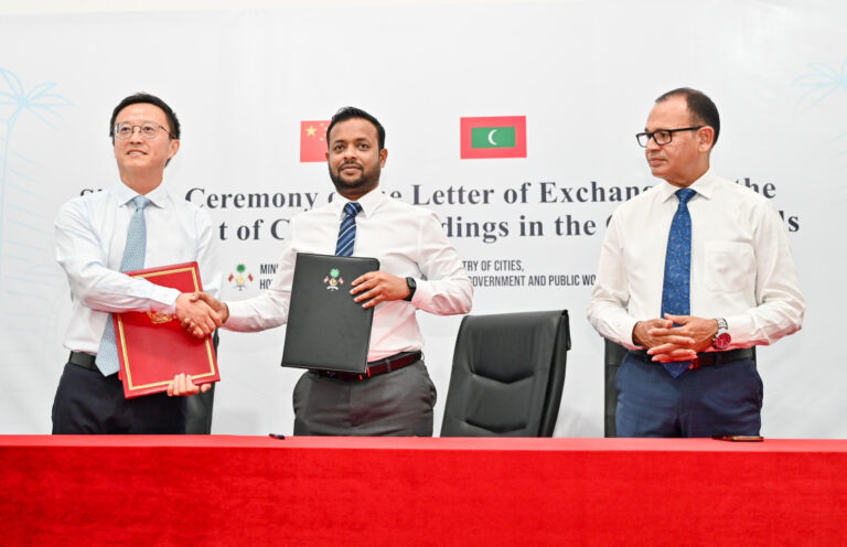 ޗައިނާ ސަރުކާރުގެ އެހީތެރިކަމާއެކު 50 ކައުންސިލެއްގެ އިމާރާތް އަޅަން ތައްޔާރުވަނީ