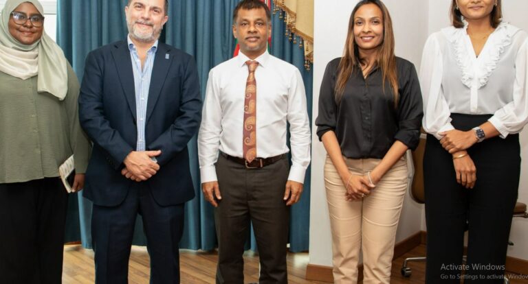 ޔޫއެންޑީޕީގެ ރެޒިޑެންޓް ރެޕްރެޒެންޓޭޓިވް މިނިސްޓަރުގެ އަރިހަށް ވަދާއީ ޒިޔާރަތެއް ކުރައްވައިފި