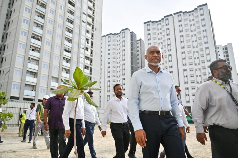 ގެދޮރުވެރިޔާ ސްކީމުގެ ފުލެޓު ދޫކުރާނީ ކުލި ދައްކައި ހަލާސްކުރުމުން: މިނިސްޓަރު