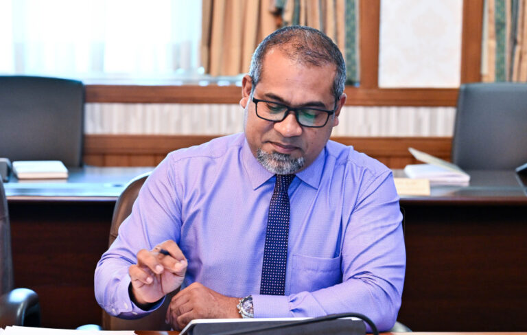 ރާއްޖޭގެ ޚާރިޖީ ސިޔާސަތު މުޅި ދުނިޔެ ބަލައިގަންނާނެ: ޙަލީލް