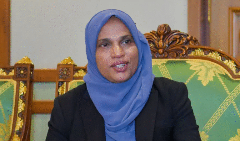 ނޭޕާލަށް ކަނޑައަޅުއްވާ ސަފީރަކަށް އަޒީމާ ޢައްޔަންކުރެއްވުމަށް މަޖިލީހުން ފާސްކޮށްފި