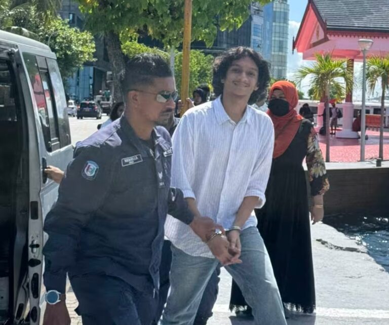 ރައުދުގެ މައްޗަށް އެހީނުވުމުގެ ކުށުގެ ދައުވާކޮށްފި