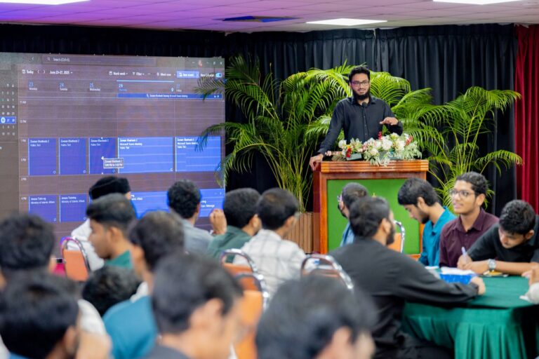 ޒުވާން ޚަޠީބުން ޕްރޮގުރާމުގެ 3 ވަނަ ބެޗުގެ ތަމްރީން މިއަދު ފަށައިފި