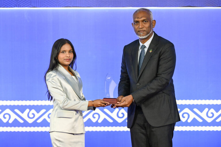 “މަތީ އަރުތަވެރިންގެ އިނާމު” ދިނުން އަންނަ ހަފްތާގައި