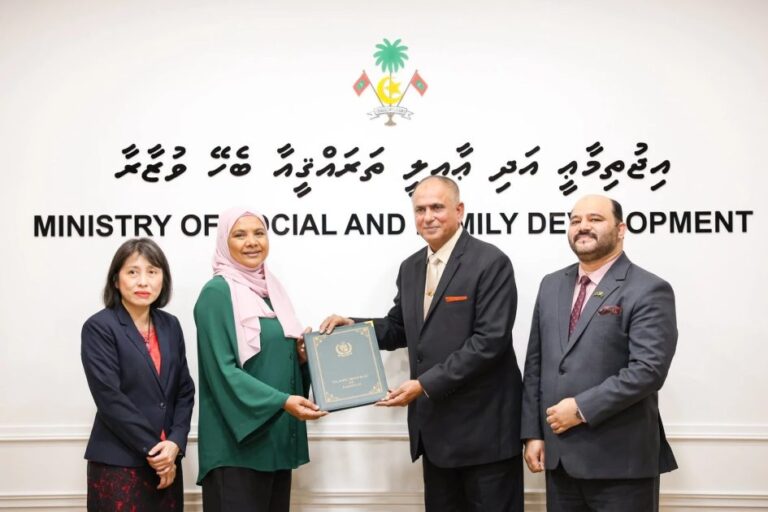 ޕާކިސްތާން ހައި ކޮމިޝަނުން އެމްޕަވަމަންޓް ހަބަށް ހިލޭ އެހީ ދީފި