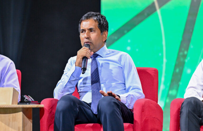 ރައީސް ޔާމީން ހެއްދެވީ އިތުރުފުޅެއް، ހަނިމާދޫ އެއާޕޯޓް ވިއްކާލާކަށް ނޫޅޭ