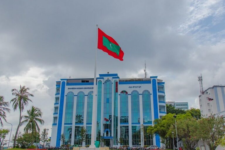 ވަގަށް ނެގި 69 ސައިކަލަކާއި 29 ފޯނު ފުލުހުން ހޯދައިފި