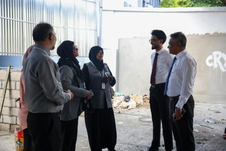 މާލޭގެ ޢިމާރާތްތަކުން މަގުތަކަށް ފެންފައިބާ މައްސަލަ ހައްލުކުރުމުގެ މަސައްކަތް ފަށައިފި