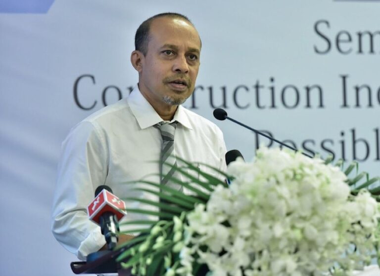 އިސްތިއުފާދިނަސް އެޑްވައިޒަރެއްގެ ގޮތުގައި ހުޅުމާލެއަށް ޚިދުމަތްކުރަން ބޭނުން: މައުރޫފް