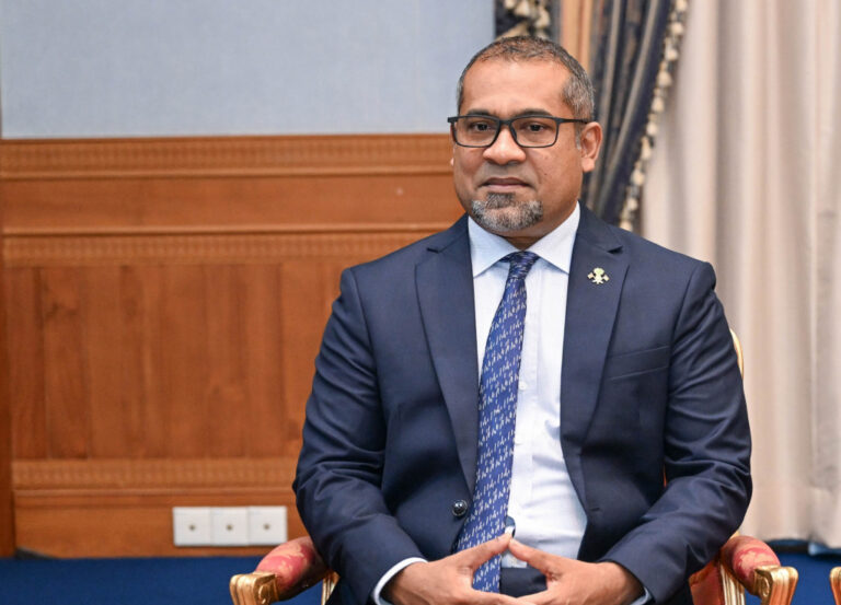 ފޯޅައްވައްސަކީ ރާއްޖޭގެ ތަނެއް ނޫން ކަމަށް ސަފީރު ވިދާޅެއް ނުވޭ: ޚާރިޖީ ވަޒީރު