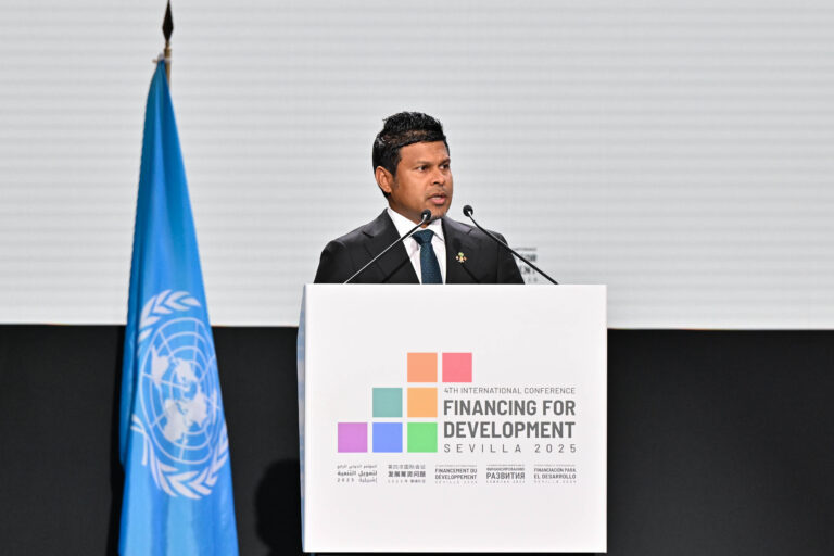 ކުދި ގައުމުތަކުގެ ކުރިއެރުމަށް އޮތް ހުރަހަކީ ދަރަނި: ނައިބު ރައީސް