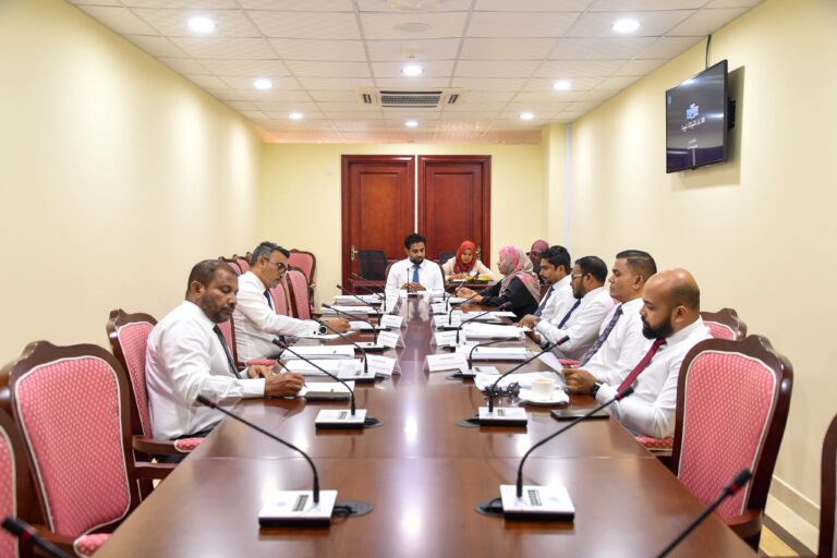 އޭޖީ އޮފީހުގެ ވަކީލުންނާ ގުޅޭ ބިލަށް ހިޔާލު ހުށަހަޅަން ހުޅުވާލައިފި 