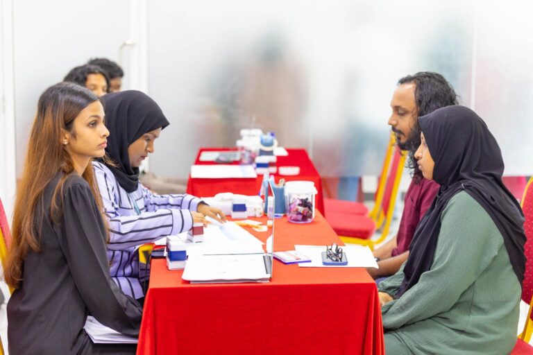 ގުޅިފަޅުން ގޯތި ލިބުނު މީހުންނަށް ރަޖިސްޓްރީ ދޫކުރަން ފަށައިފި