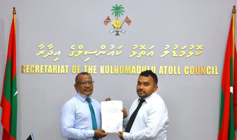 ތ. ވޭމަންޑޫގައި އައިޑީ ކާޑު ޕްރިންޓުކޮށް ދޫކުރުމުގެ ޚިދުމަތް ފަށައިފި