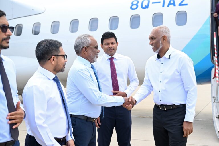 ނުރަސްމީ ދަތުރުފުޅެއްގައި ރައީސުލްޖުމްހޫރިއްޔާ ސިންގަޕޫރަށް ފުރާވަޑައިގެންފި