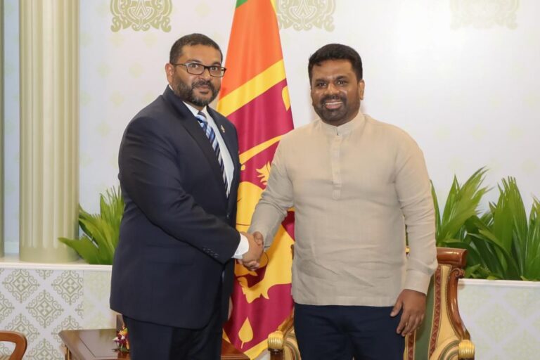 ދިފާޢީ ވަޒީރު، ލަންކާގެ ރައީސްގެ އަރިހަށް އިޙްތިރާމުގެ ޒިޔާރަތެއް ކުރައްވައިފި