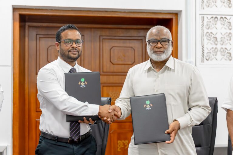 ނަޑެއްލާ ބަނދަރު ހެދުމުގެ މަސައްކަތް އަމިއްލަ ކުންފުންޏަކާ ހަވާލުކޮށްފި