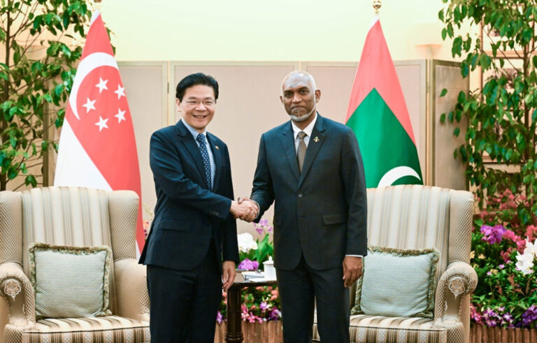 ސިންގަޕޫރަށް ކުރެއްވި ފުރަމާނަ ދަތުރުފުޅު ނިންމަވާލެއްވުމަށްފަހު ރައީސް މާލެ ވަޑައިގެންފި