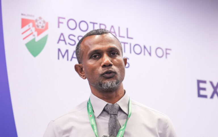 ފުޓްބޯޅަ ސްކޫލް އަޅަން ދިން ބިމުގެ ކަންކަން ހިނގާފައި އޮތީ ވަރަށް ދެރަކޮށް، އެބިން އަބުރާހޯދާނަން: ޠާރިޤު