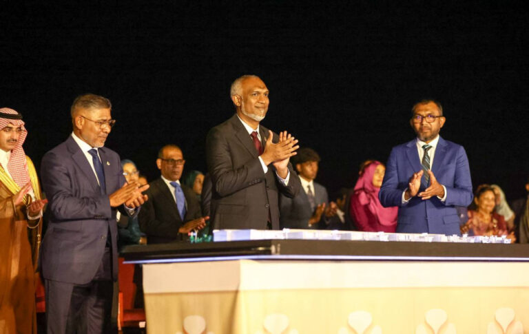 އިގްތިސާދީ މިނިވަންކަމުގެ އެންމެ މުހިންމު ތަނބަކީ އެއަރޕޯޓް: ރައީސް