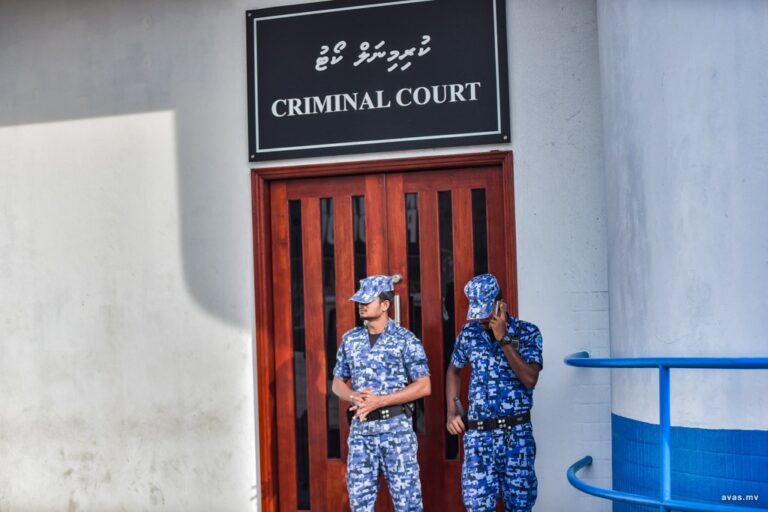 ގަވާއިދާހިލާފަށް ބިދޭސީން ގެނެސް މަނީލޯންޑަރ ކުރި ބަންގްލަދޭޝް މީހަކަށް ތިން އަހަރުގެ ޖަލު ހުކުމް