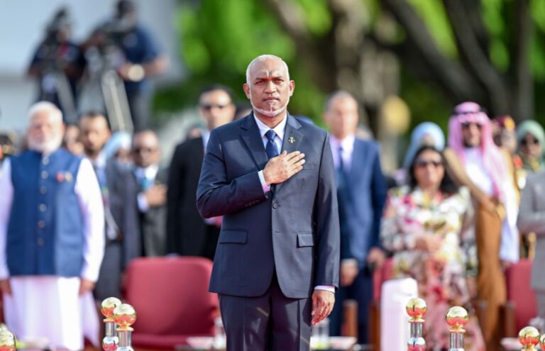 މިނިވަން ދުވަހުގެ ހެވިކަމާއި ކުޅިވަރުގެ ހަރަކާތްތައް ރައީސް ޝަރަފުވެރިކޮށްދެއްވައިފި