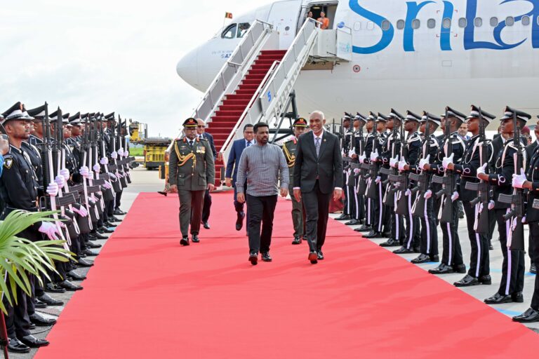 ލަންކާގެ ރައީސް ރާއްޖެ ވަޑައިގެންފި