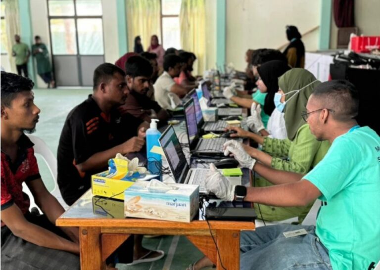 މިހާތަނަށް 174،000 އަށްވުރެ ގިނަ ބިދޭސީ މަސައްކަތްތެރިންގެ މައުލޫމާތު އެއްކޮށްފި