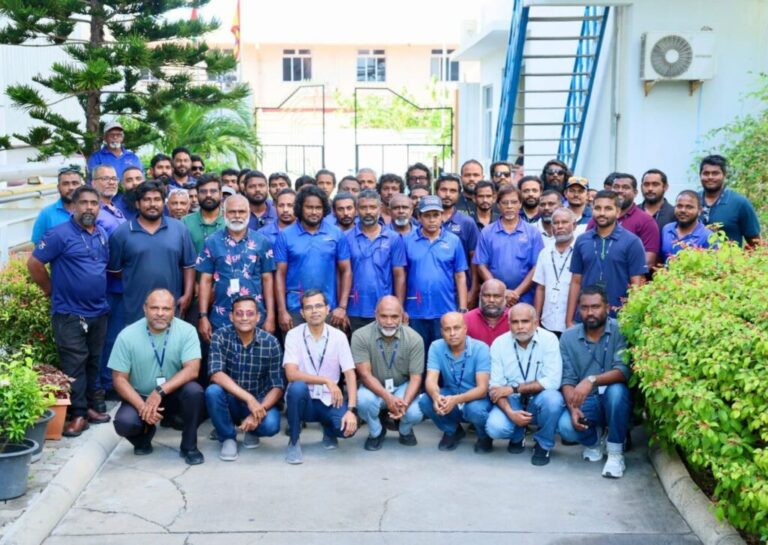 ލަފާކުރި ވަގުތުގެ ކުރިން ކަރަންޓު ދެވިފައިމިވަނީ ޚިދުމަތްތެރި އިންޖީނިއަރުންނާއި ޓެކްނީޝަނުންގެ ގާބިލްކަމުން: ފަހުމީ