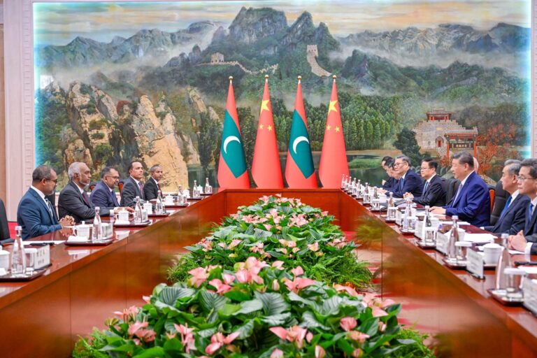ޗައިނާގެ ރައީސް ދެއްވީ ޤައުމީ ތަރައްޤީގެ ލަނޑުދަނޑިތައް ހާސިލުކުރަން ޗައިނާގެ އެހީތެރިކަން ލިބޭނެ ކަމުގެ ޔަޤީންކަން