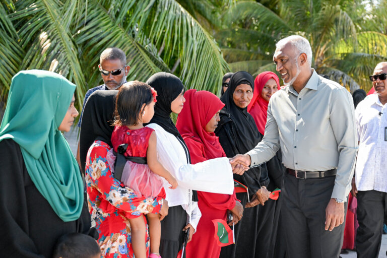 ހދ ގެ 13 ރަށަށް ކުރައްވާ ދަތުރުފުޅެއް ރައީސް ފައްޓަވައިފި