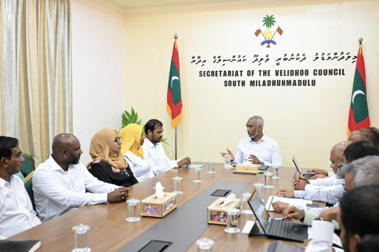 ރައީސް މަސައްކަތްކުރައްވަނީ ކައުންސިލުތަކަށް މާލީ ބާރުވެރިކަން ހޯދައިދޭން: އާދަމް ޝަރީފް