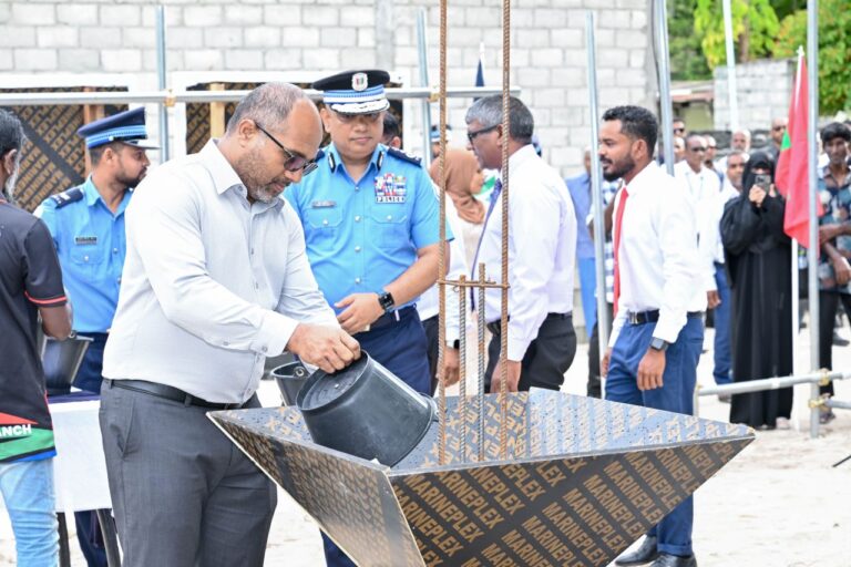 ފެހެންދޫ ޕޮލިސް ސްޓޭޝަން އިމާރާތުގެ ބިންގާ އަޅައިފި 