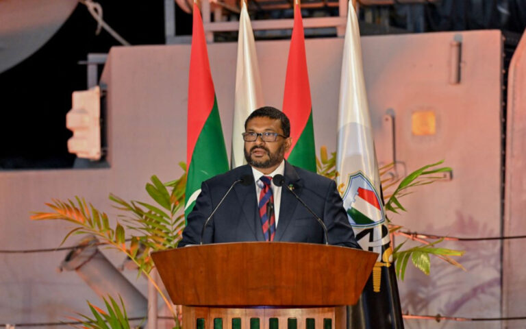 ނަފްސަށްވުރެ ދިވެހިޤައުމު އިސްކުރުމަށް ދިފާޢީ ވަޒީރު ސިފައިންނަށް އިލްތިމާސްކުރައްވައިފި