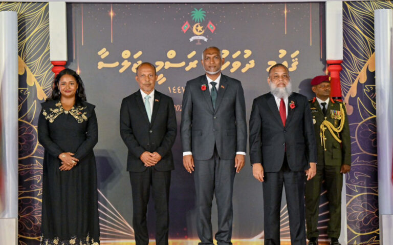 ޝަރަފުވެރިކަމުގެ އިނާމު 3 ބޭފުޅަކަށް، ހިތްވަރު ދިނުމުގެ އިނާމު 9 ބޭފުޅަކަށާއި ކުންފުންޏަކަށް އަރުވައިފި