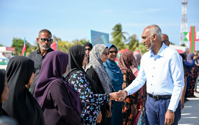 ދެން މަކުނުދޫއަށް އަންނާނީ އެއަރޕޯޓް ނިންމައި އެތަން ހުޅުވަން: ރައީސް