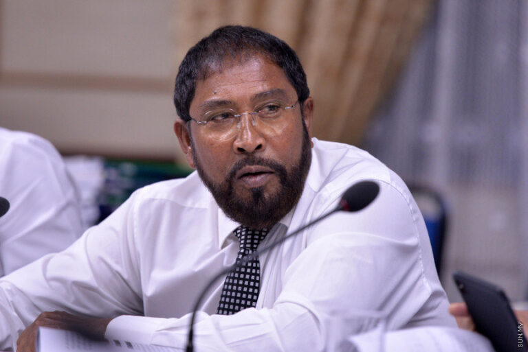 ލާމަރުކަޒީ ނިޒާމުގެ ގާނޫނަށް އިސްލާހުން ފައިދާވާނީ ރައްޔިތުންނަށް: ގާސިމް