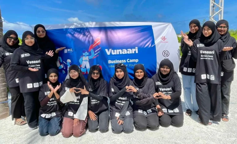 ޒުވާނުންގެ ދުވަހާ ގުޅުވައިގެން ޒުވާން ވިޔަފާރިވެރިންނަށް “ވުނާރި ބިޒްނަސް ކޭމްޕް” ބާއްވައިފި