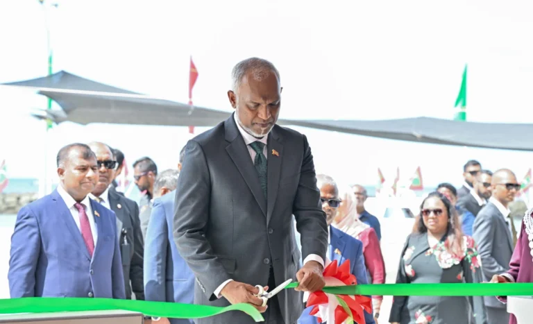 އުތީމު އިސްރަށްވެހީންގެ މައިޒާން ރައީސުލްޖުމްހޫރިއްޔާ ހުޅުއްވައިދެއްވައިފި