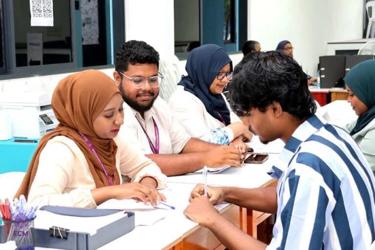 ކައުންސިލް އިންތިޚާބަށް މުވައްޒަފުނން ހޯދުމަށް ބޭއްވި ވޯކް-އިން އިންޓަވިއުތައް ނިންމާލައިފި