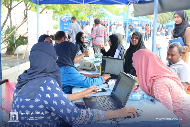 ރާއްޖޭގައި ފުރަތަމަ ފަހަރަށް ސައިން ލޭންގުއޭޖްގެ ސެޓްފިކެޓް ލެވެލްގެ ކޯހެއް ފަށަނީ