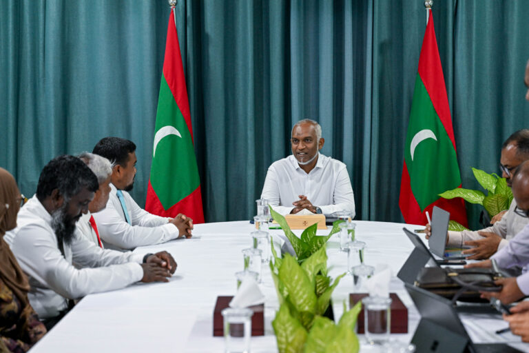 އަންހެނުންގެ ކޮމިޓީތަކަށް  ދޭ ބަޖެޓު ދެގުނަ ބޮޑުކުރަން ރައީސް ނިންމަވައިފި