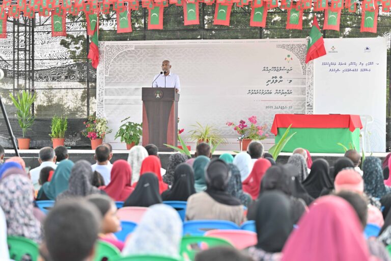 ނާލާފުށިން 15 ހެކްޓަރުގެ ބިން ހިއްކާނެ ކަމަށް ރައީސް ވިދާޅުވެއްޖެ