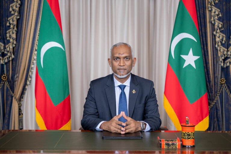 ރާއްޖެ އިސްލާމްވިތާ 900 އަހަރު ފުރޭ މުހިންމު މުނާސަބަތަކީ މިޖީލުގެ ދިވެހީންނާ ބައްދަލުވާނޭ އެންމެ ހައިބަވަންތަ، އެންމެ ތާރީޚީ ދުވަސްކަމުގައި ރައީސް ވިދާޅުވެއްޖެ