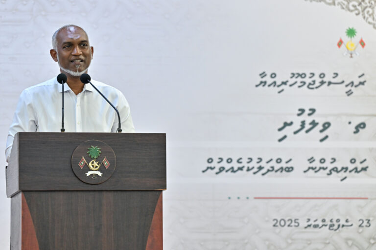 30 މަސް ތެރޭ ވިލުފުށީ އެއާޕޯޓް ނިމޭނެ، 18 މަސް ތެރޭ ހޮސްޕިޓަލް ނިމޭނެ: ރައީސް