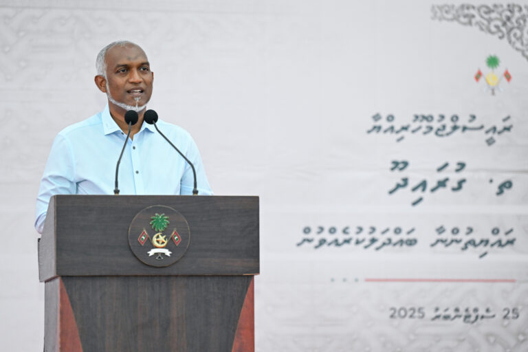 ގުރައިދޫ އެއަރޕޯޓު 2027 ވަނަ އަހަރުގެ މިނިވަން ދުވަހު ހުޅުއްވައިދެއްވާނެކަމަށް ރައީސް މުއިއްޒު ވިދާޅުވެއްޖެ