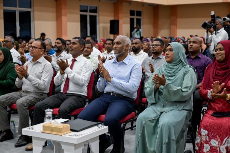 ލަސްވެގެން 30 މަސް ދުވަހުގެ ތެރޭގައި ނިލަންދޫ އެއަރޕޯޓުގެ މަސައްކަތް ނިންމާނެ: ރައީސް