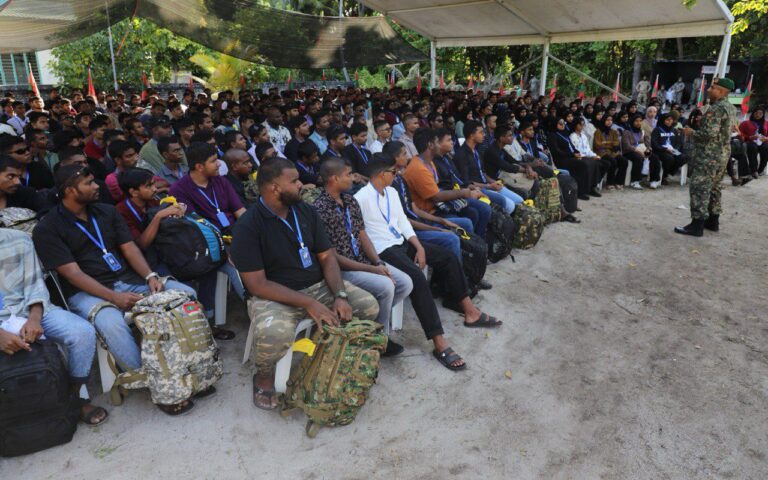 ނޭޝަނަލް ސަރވިސް ފުރަތަމަ ބުރުގެ ބައިވެރީންނާއި އާއިލާތަކަަށް ރައީސް މަރުޙަބާ ވިދާޅުވެއްޖެ