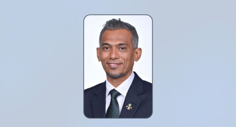 ކޮމަންވެލްތް އޮފް އޮސްޓްރޭލިއާއަށް ކަނޑައެޅުއްވި މުޙައްމަދު ލުވޭޒު، ސަފީރުކަމުގެ ފަތްކޮޅުއަރުވައިފި