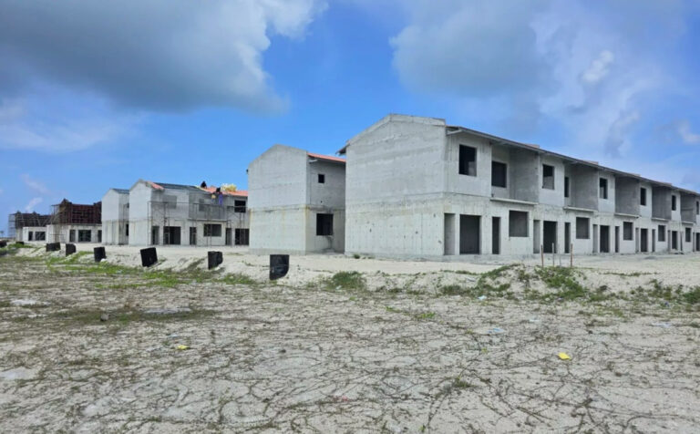 ތިނަދޫ ރޯހައުސްތަކަށް ކުރިމަތިލާން ހުޅުވާލާނީ